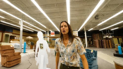 Backdrop do filme: Backrooms: Um Não-Lugar