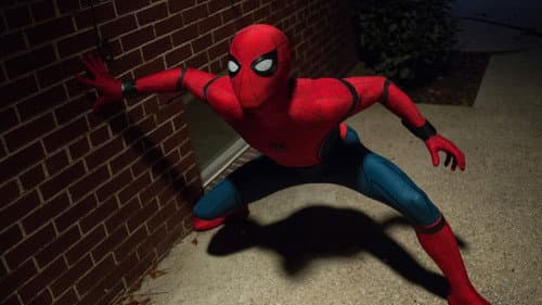Backdrop do filme: Homem-Aranha: De Volta ao Lar