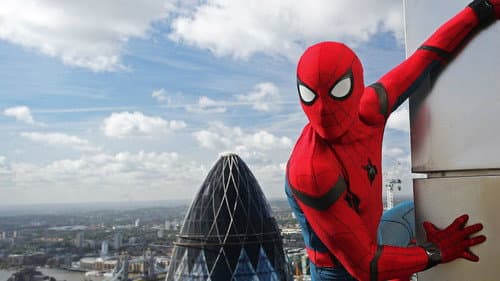 Backdrop do filme: Homem-Aranha: De Volta ao Lar