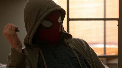 Backdrop do filme: Homem-Aranha: De Volta ao Lar