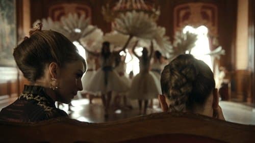 Backdrop do filme: A Meia-Irmã Feia